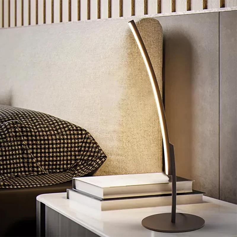 Lustre à cristaux LED-Schlafzimmer-Arbeitsbeleuchtung, design, weiß/schwarz, kleine Schreibtischlampe mit geschwungenem Ac...