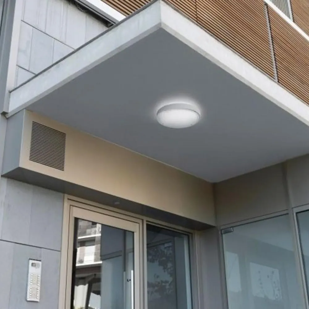 Plafonnier LED 14.5W Technopolymer IP65 LEDS-C4 Réf 15-9491-34-CL avec base en bois