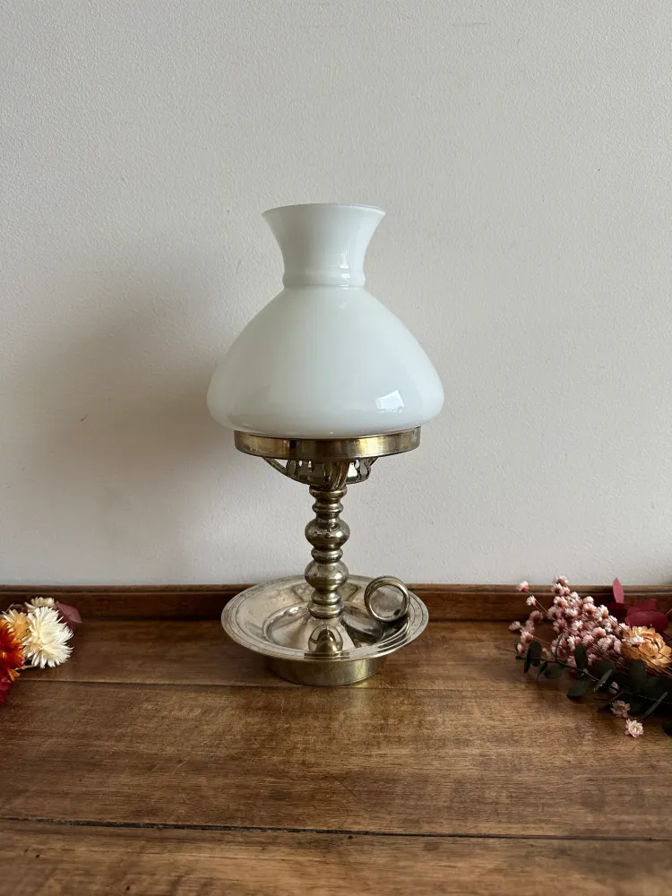 Éco-Énergétique Lampe socle rat de cave en métal et opaline
