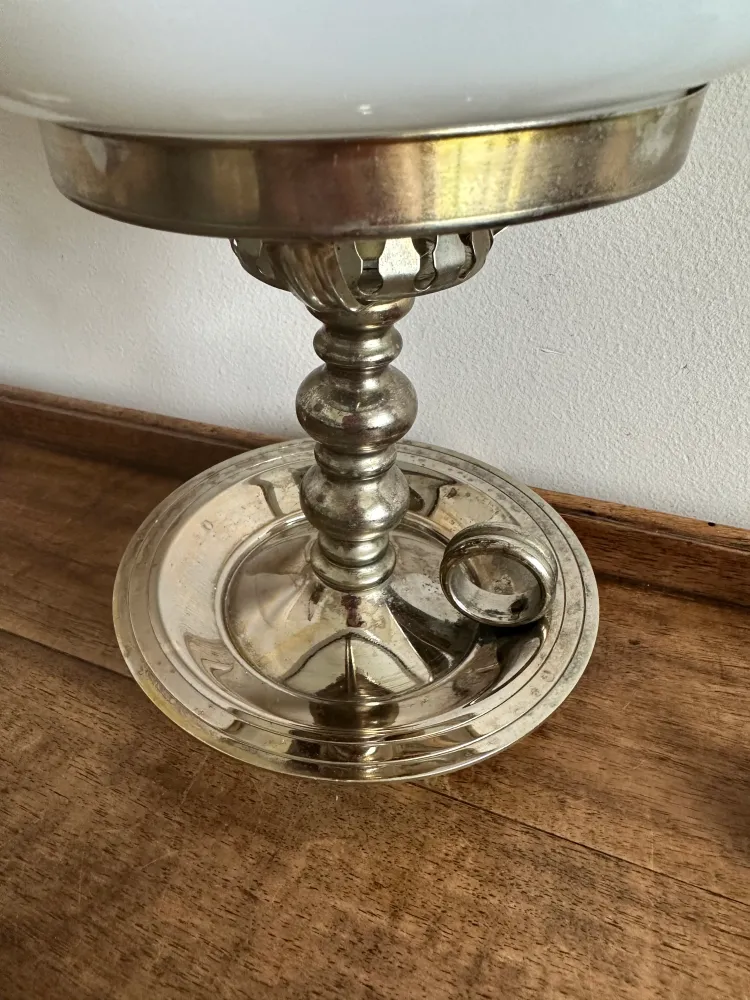 Éco-Énergétique Lampe socle rat de cave en métal et opaline