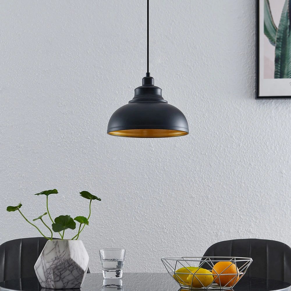 Lindby Emna suspension à une lampe, noir et or à fixation clip