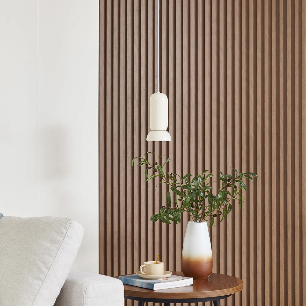 Lindby suspension Kerimi, crème, à 1 lampe avec fixation réglable