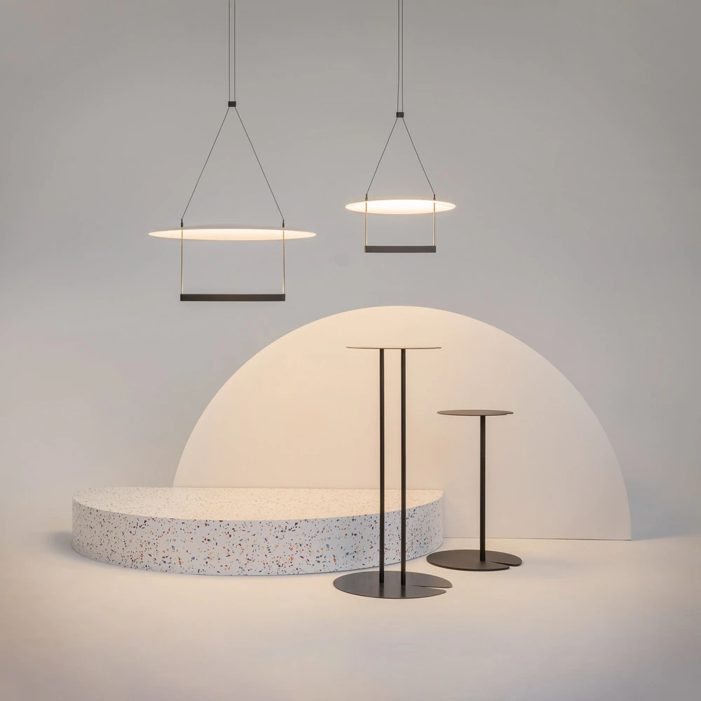 Luminaire de plafond design contemporain Maytoni Suspension LED Ambience, Ø 60 cm, noir / blanc