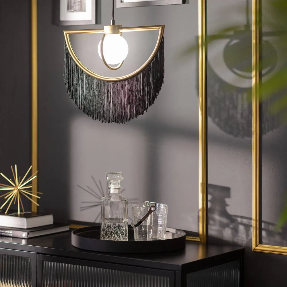 Luminaire de plafond design contemporain Suspension en métal Dalila dotée de franges avec éclairage LED