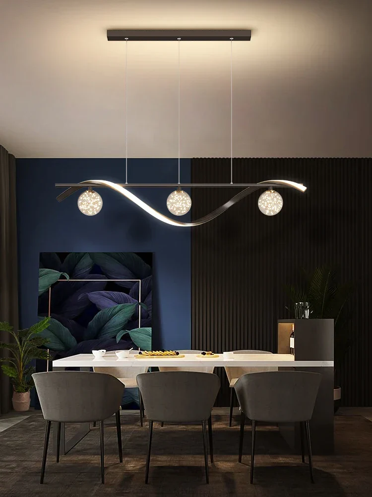 Luminaire de plafond design contemporain Suspension ondule éclatante