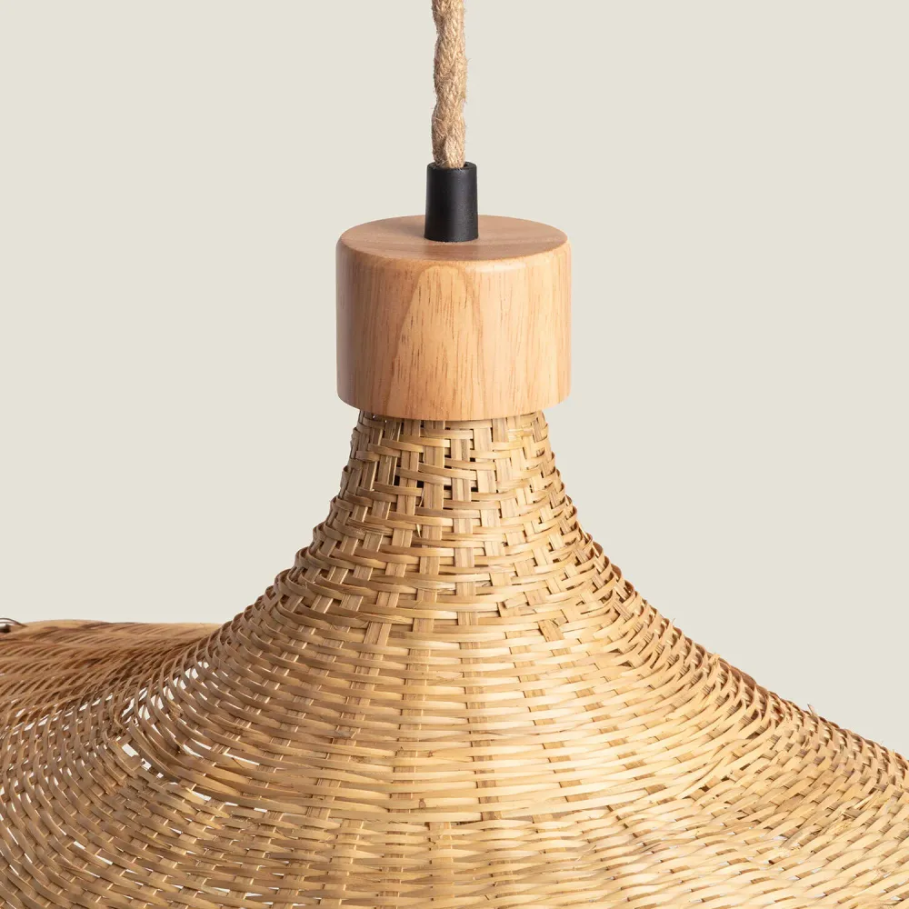 Lumière suspendue en bambou avec éclairage LED Kathu Sienet à fixation clip