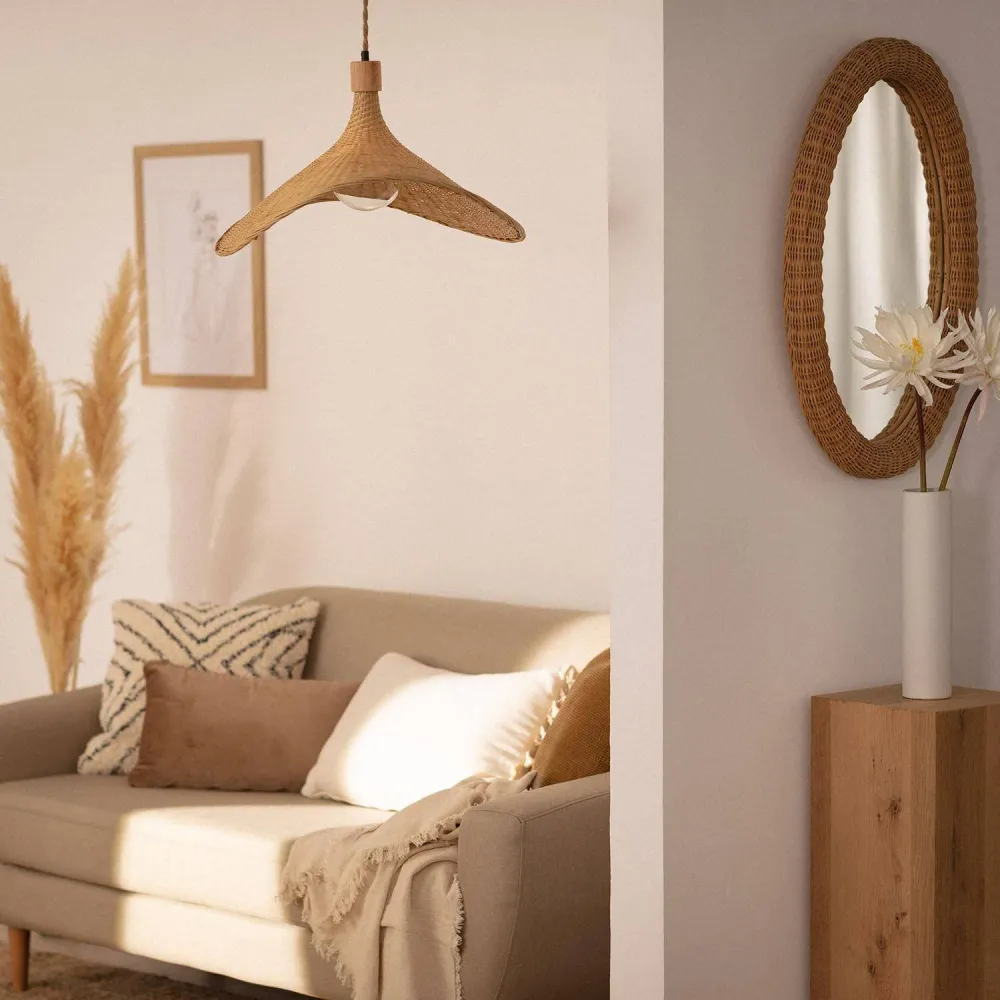 Lumière suspendue en bambou avec éclairage LED Kathu Sienet à fixation clip