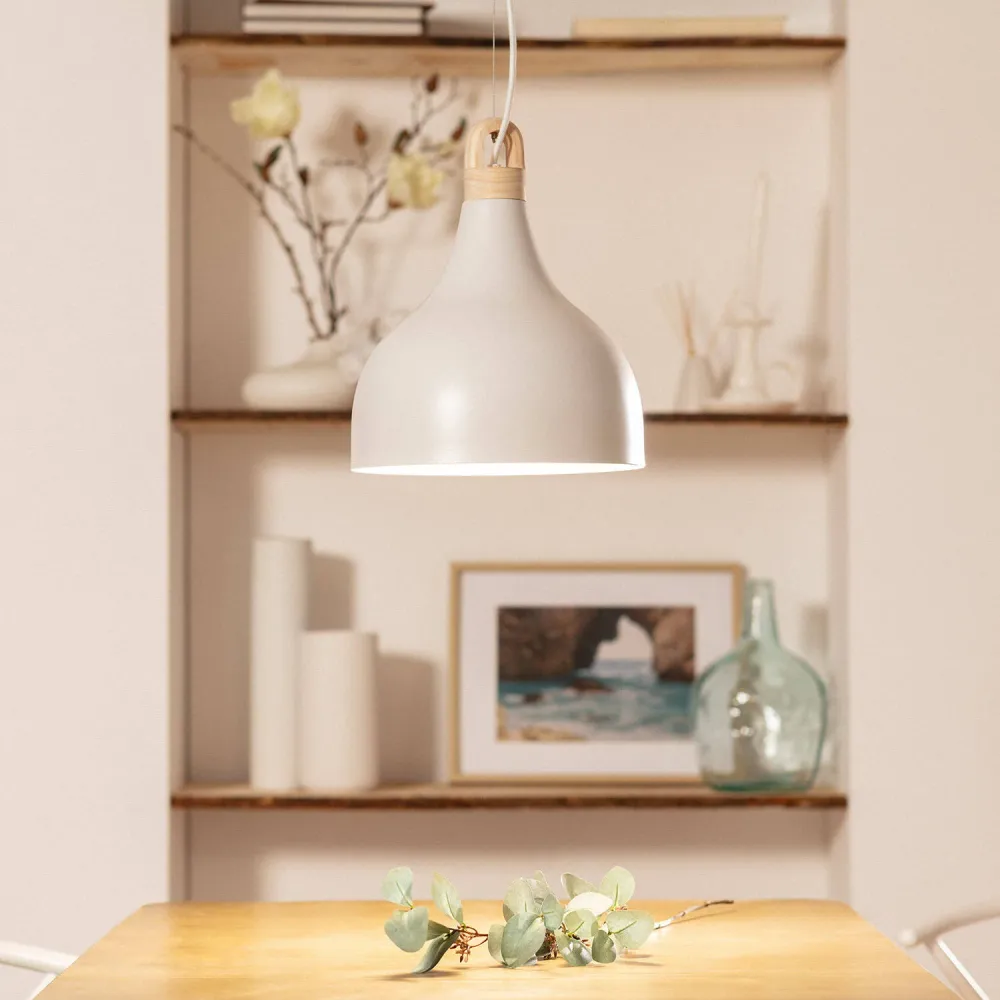 Plafonnier à lumière directionnelle Luminaire suspendu combinant métal et bois avec éclairage LED