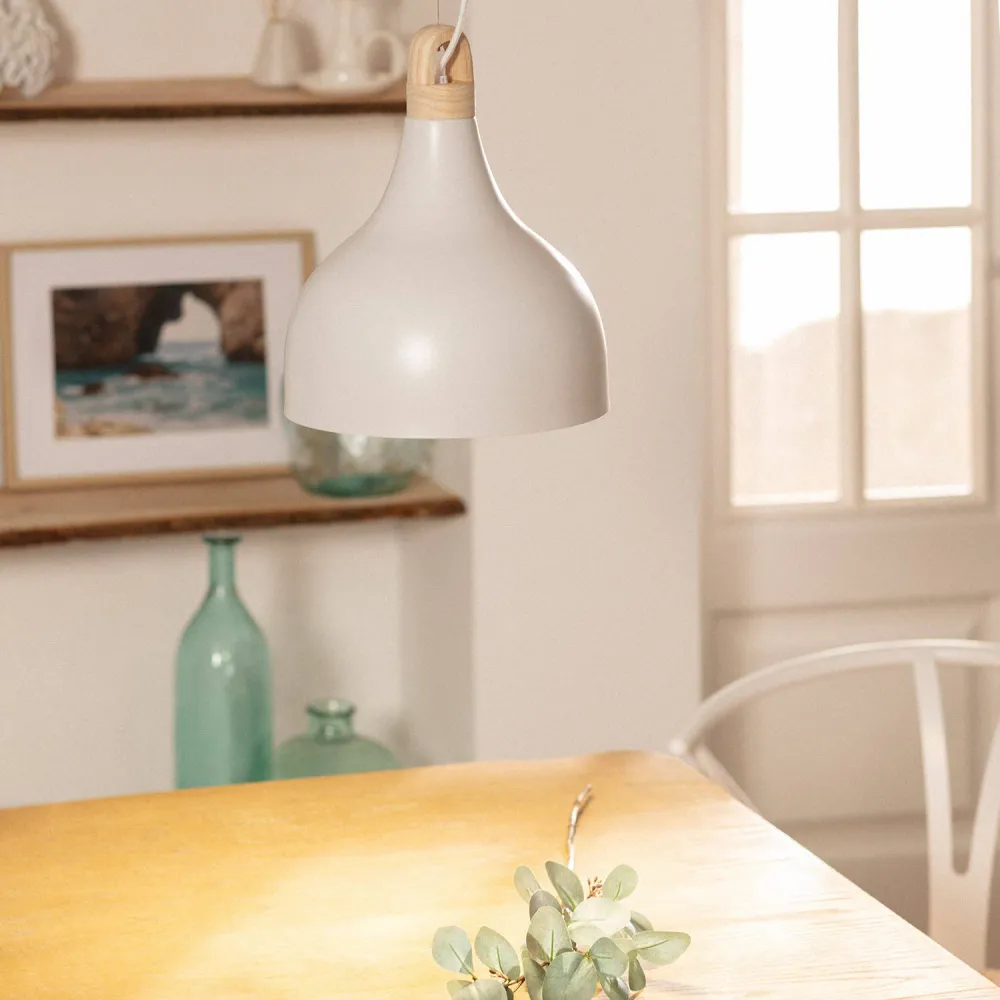 Plafonnier à lumière directionnelle Luminaire suspendu combinant métal et bois avec éclairage LED