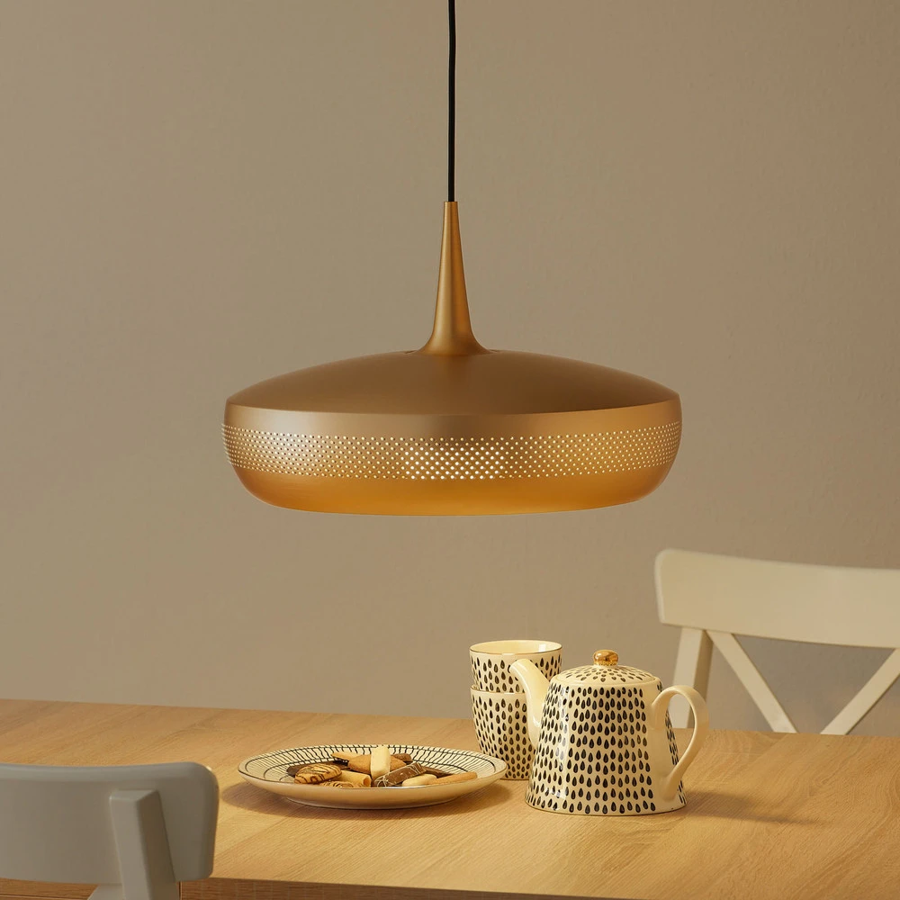 Suspension Clava Dine, abat-jour couleur laiton (Carré 30x30cm)
