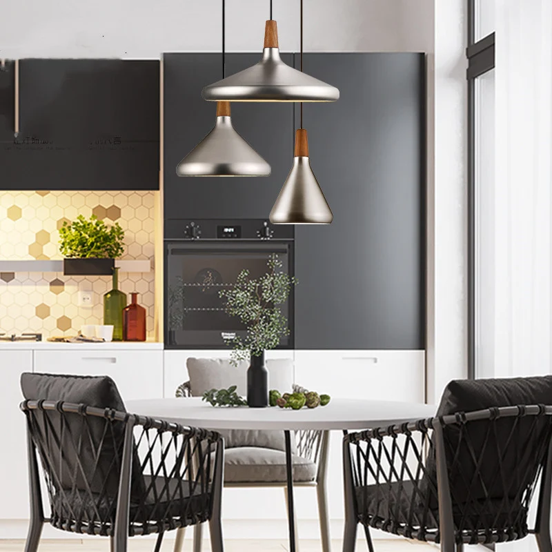 Suspension conique en métal, luminaire nordique à 1 tête pour salle à manger | Garantie 2 Ans