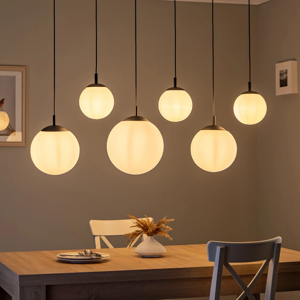 Suspension Esme, verre opalin, à 6 lampes, linéaire | Garantie 2 Ans