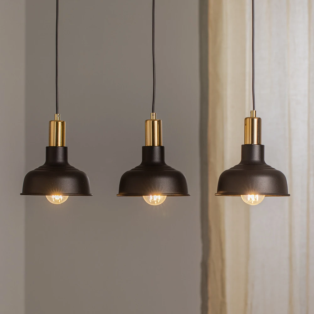 Suspension Gubo à trois lampes, noire à fixation clip