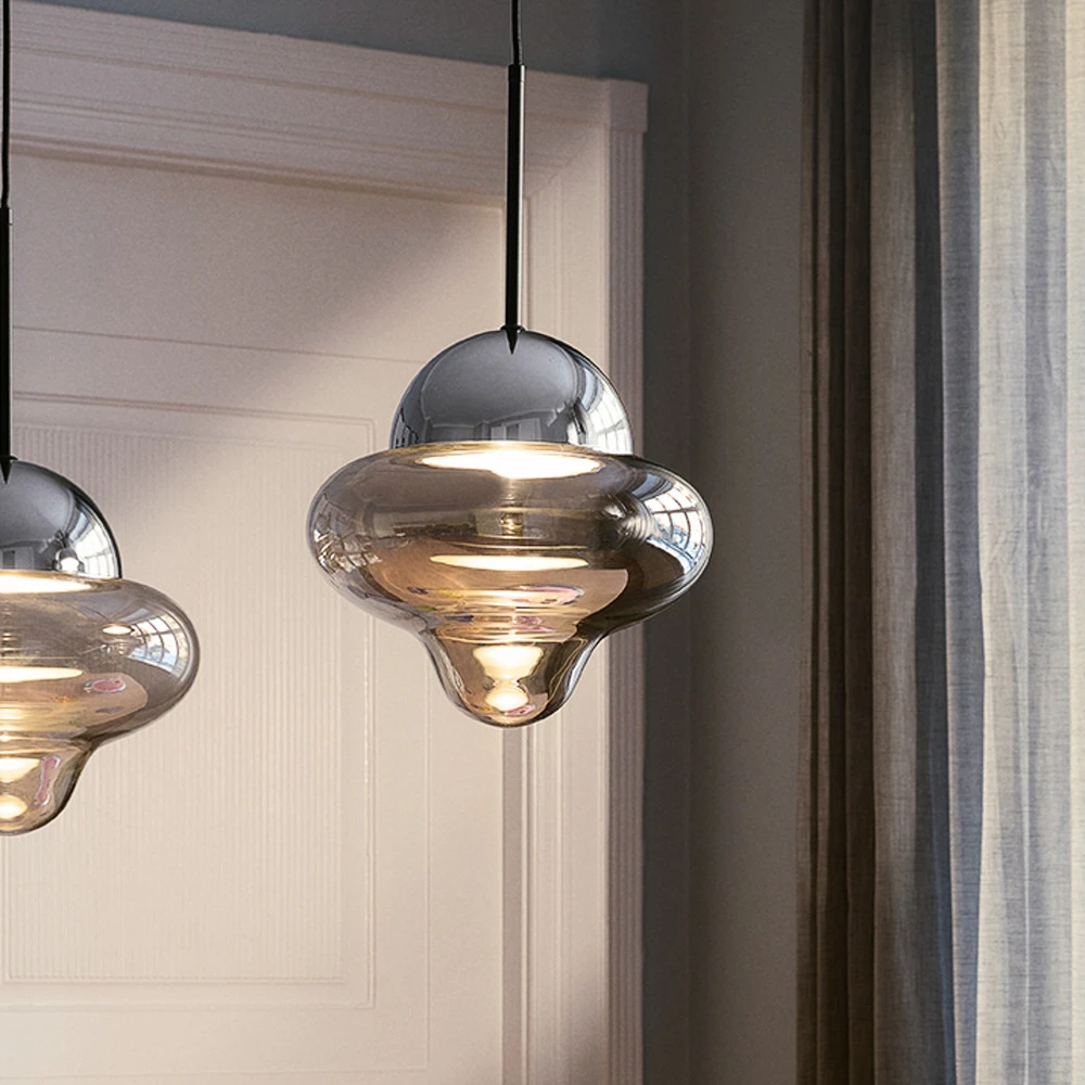 Suspension LED Nutty, gris fumé / chromé, Ø 18,5 cm, verre