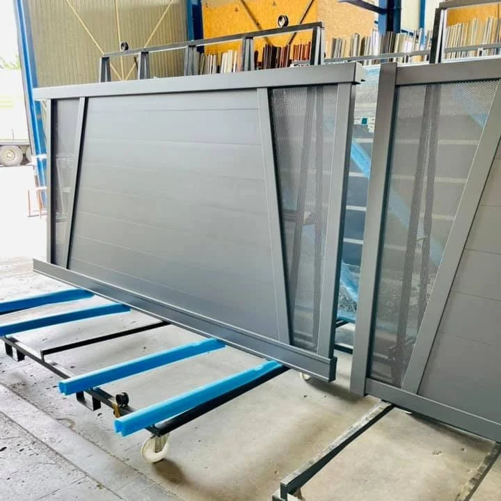Portail Coulissant Aluminium Aubrac