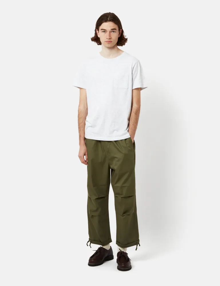 Universal Works Pantalon Parachute vaste - Vert Olive